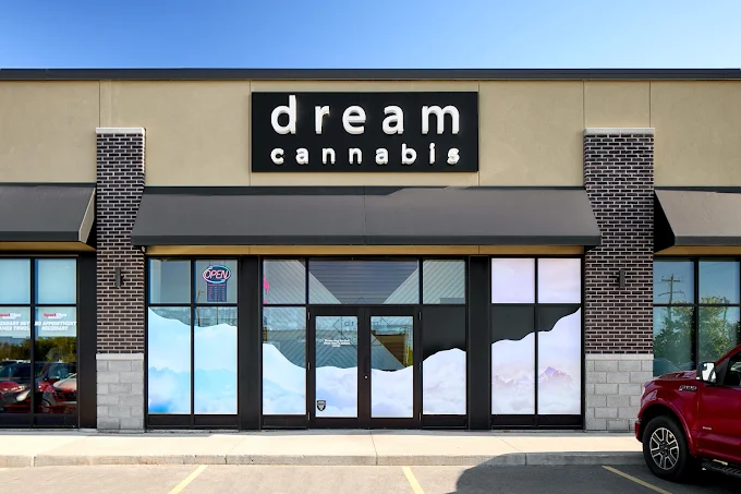 Dream Cannabis store front