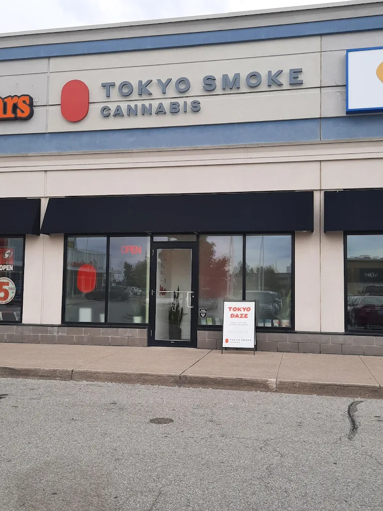 Tokyo Smoke - Waterdown Dundas store front