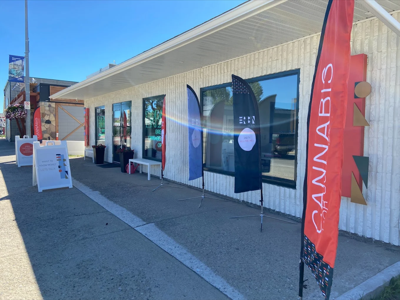 ERBN Green - Sundre store front