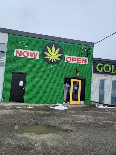 Golden Tree Cannabis - Shelburne store front