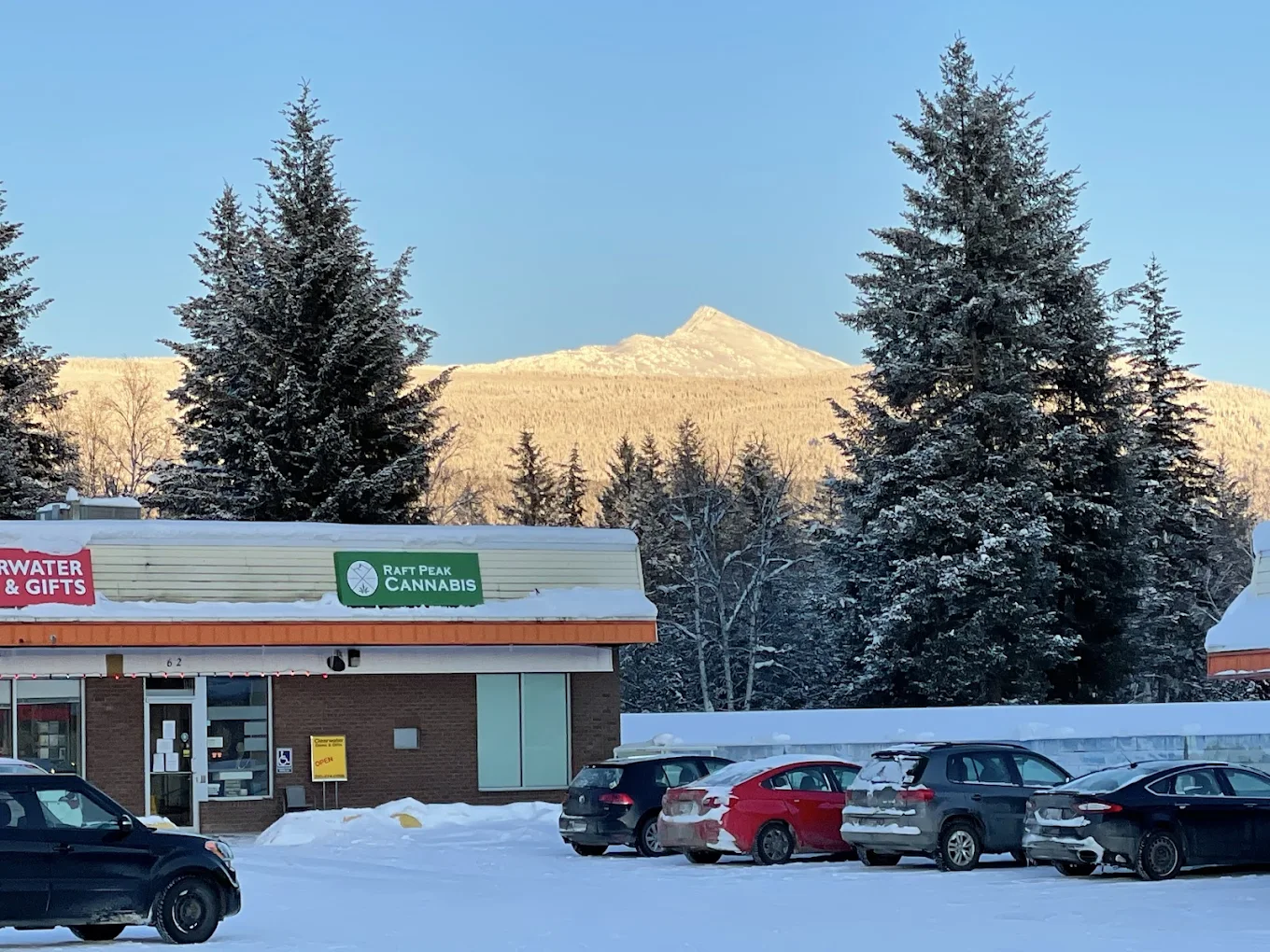 Raft Peak Cannabis store front