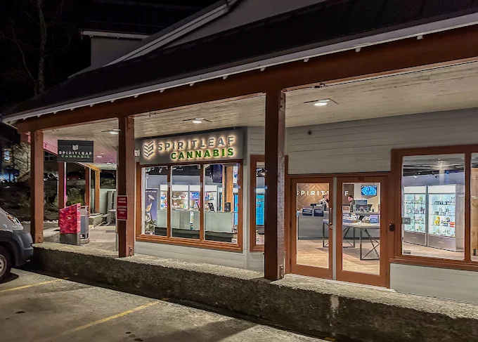 Spiritleaf (Whistler) store front