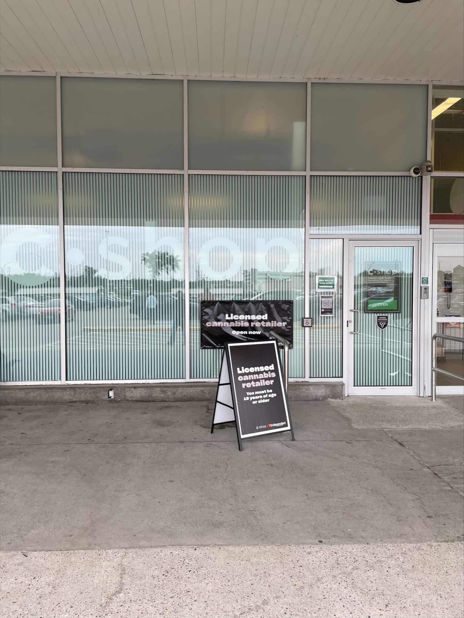 C-Shop - Embrun store front