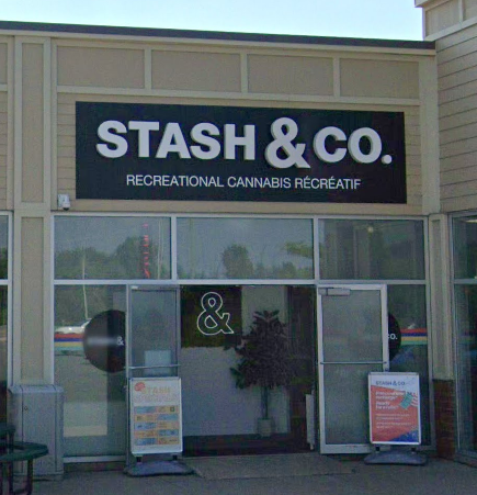 Stash & Co. - Clarence-Rockland store front