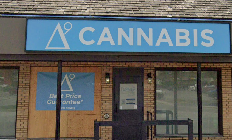 Calyxia Cannabis Company - Winnipeg store front