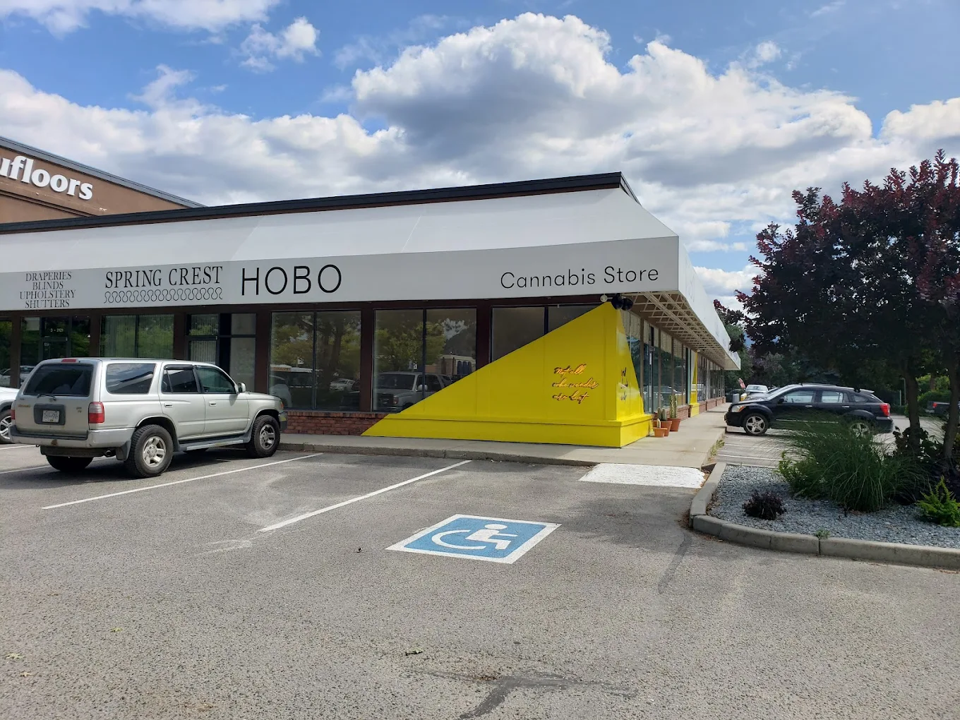 Dutch Love (Kelowna - Pandosy) store front