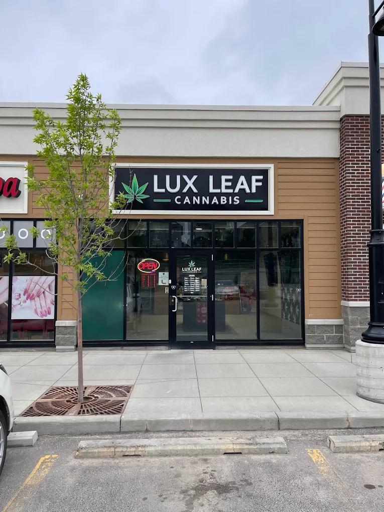 Lux Leaf Cannabis -Nolan Hill store front