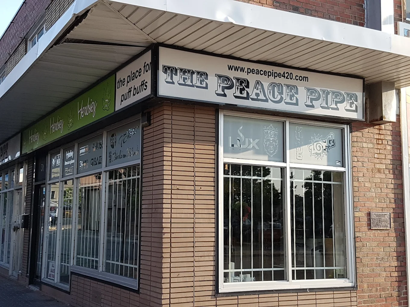 The Peace Pipe store front