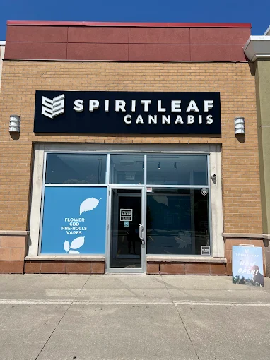 Spiritleaf Meadowvale store front