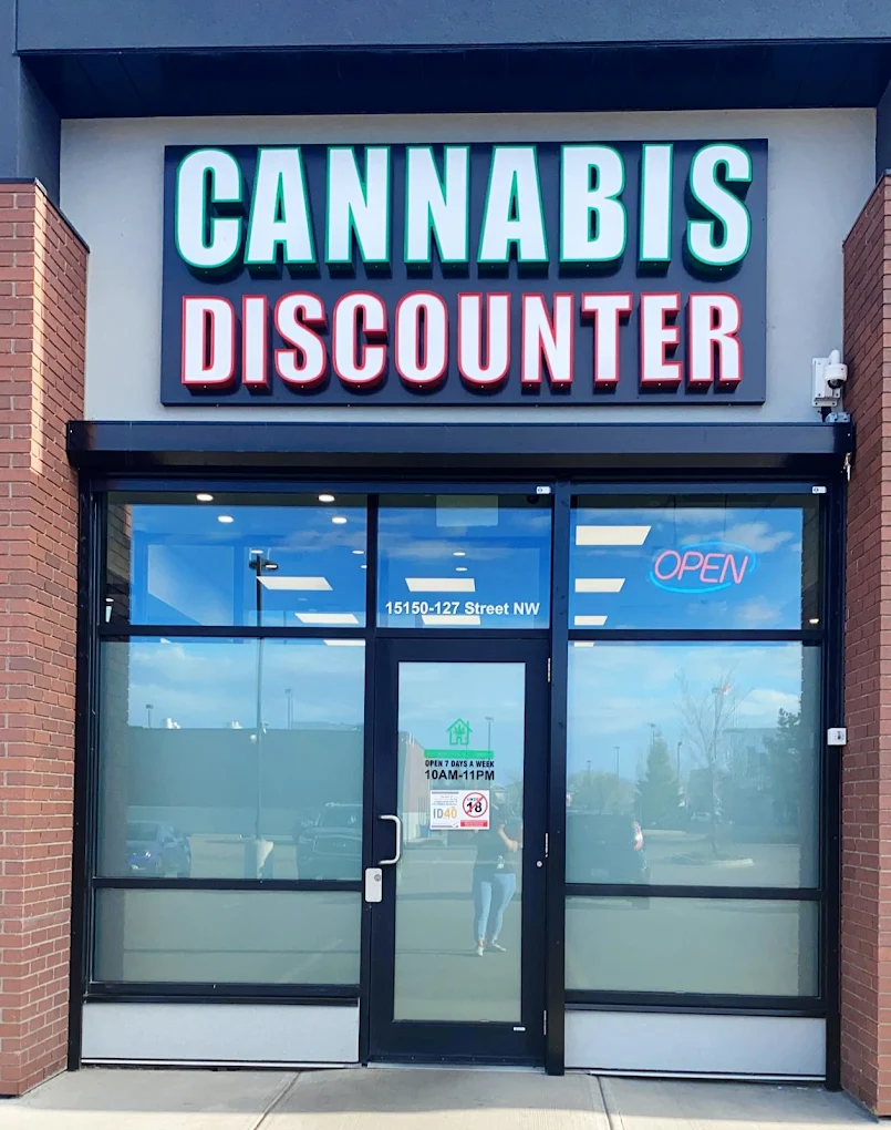 Cannabis Discounter - 15150 127 ST NW (Oxford) store front