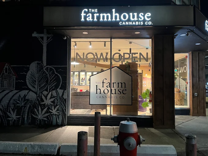 The Farmhouse Cannabis Co. - Mississauga store front