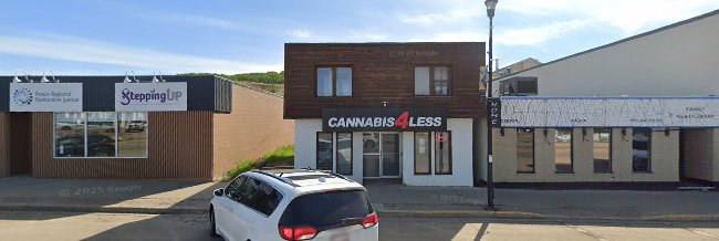 Cannabis 4 Less store front