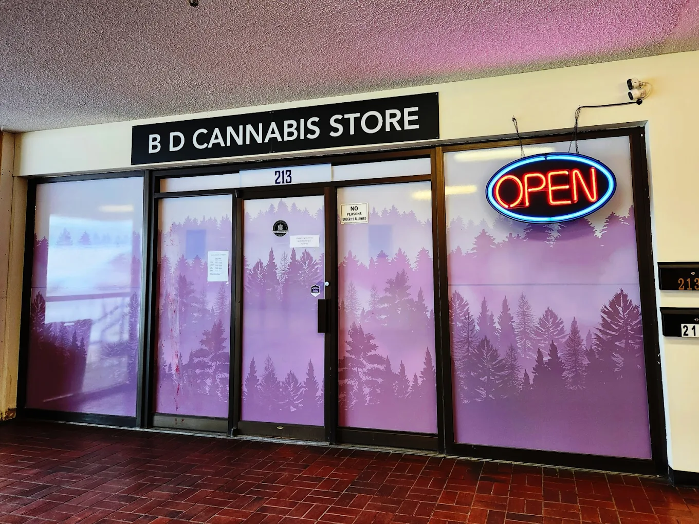 B D CANNABIS STORE store front