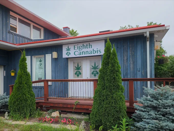 Eighth Cannabis - Fenelon Falls store front