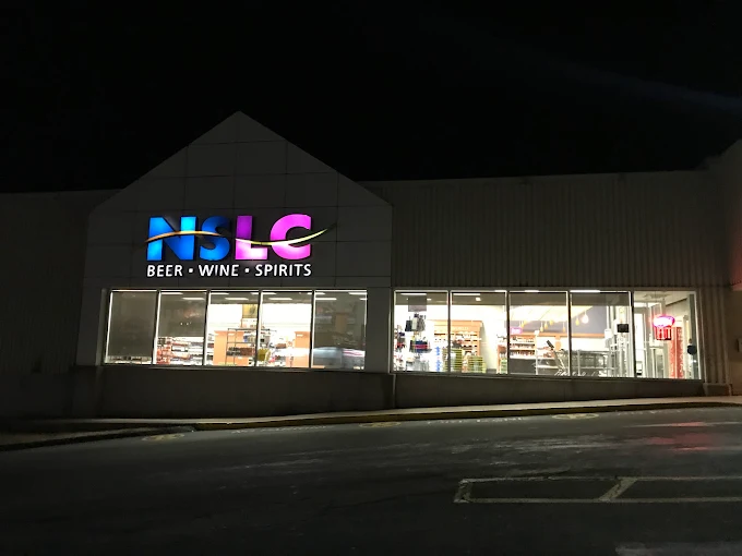 NSLC Cannabis - Lunenburg store front