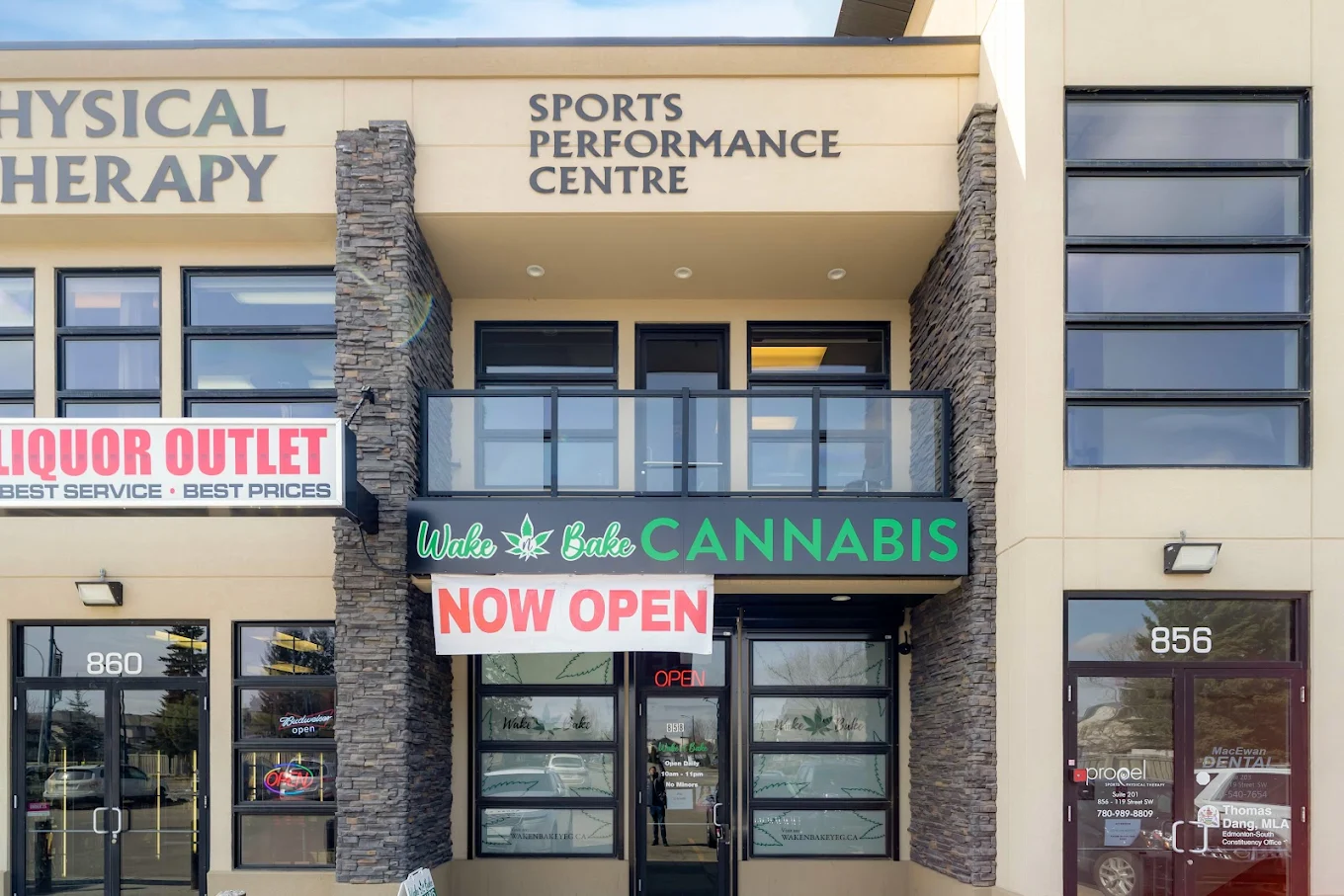 Wake N' Bake Rutherford store front