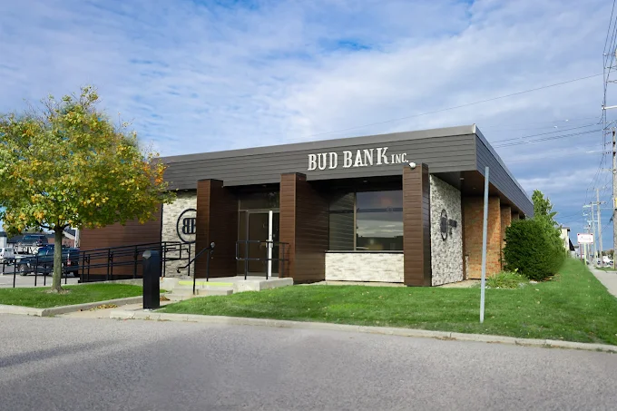 Bud Bank store front