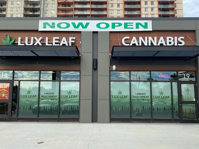 Lux Leaf - St James store front