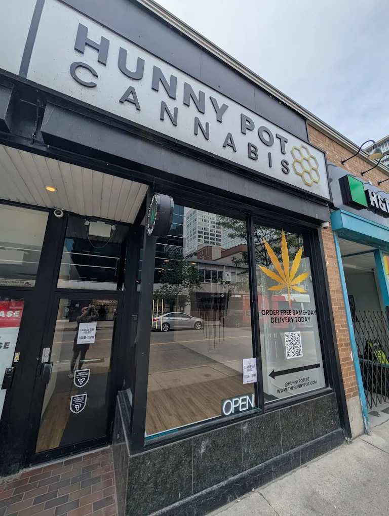 The Hunny Pot Cannabis Co. store front