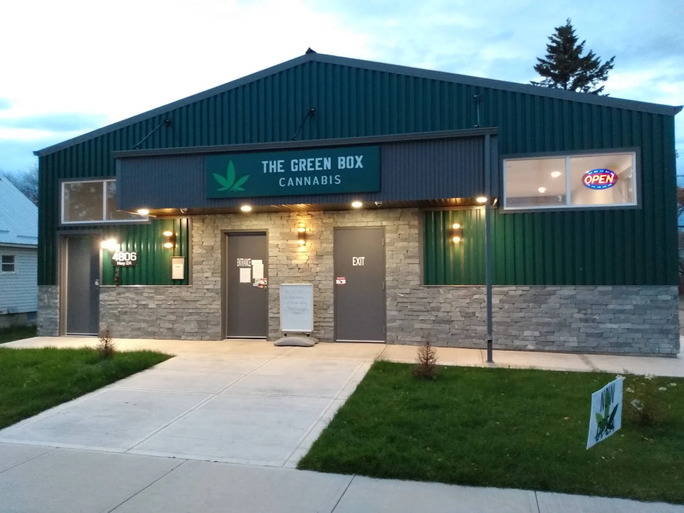 The Green Box Cannabis store front