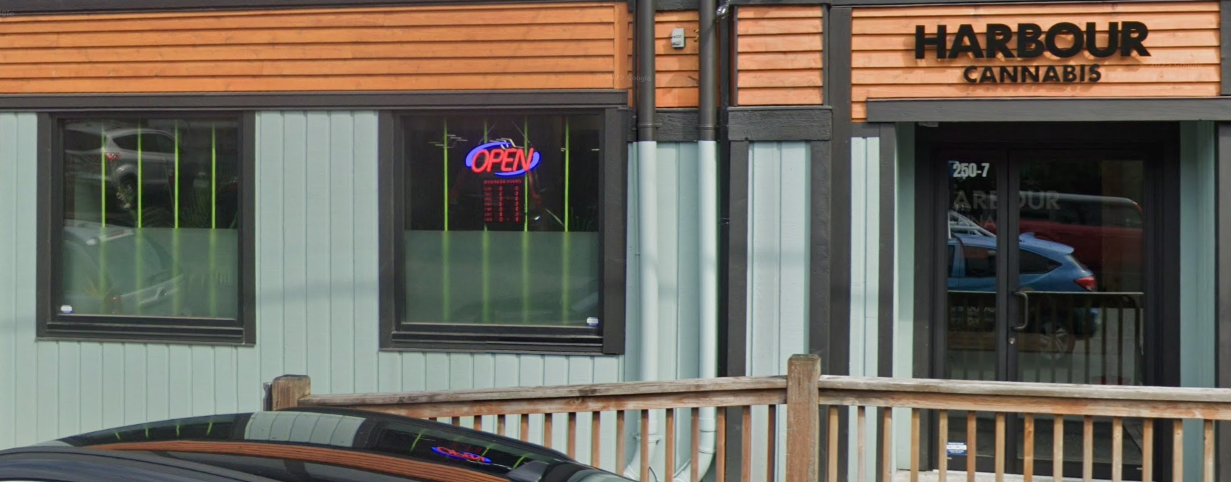 Harbour Cannabis - Ucluelet store front