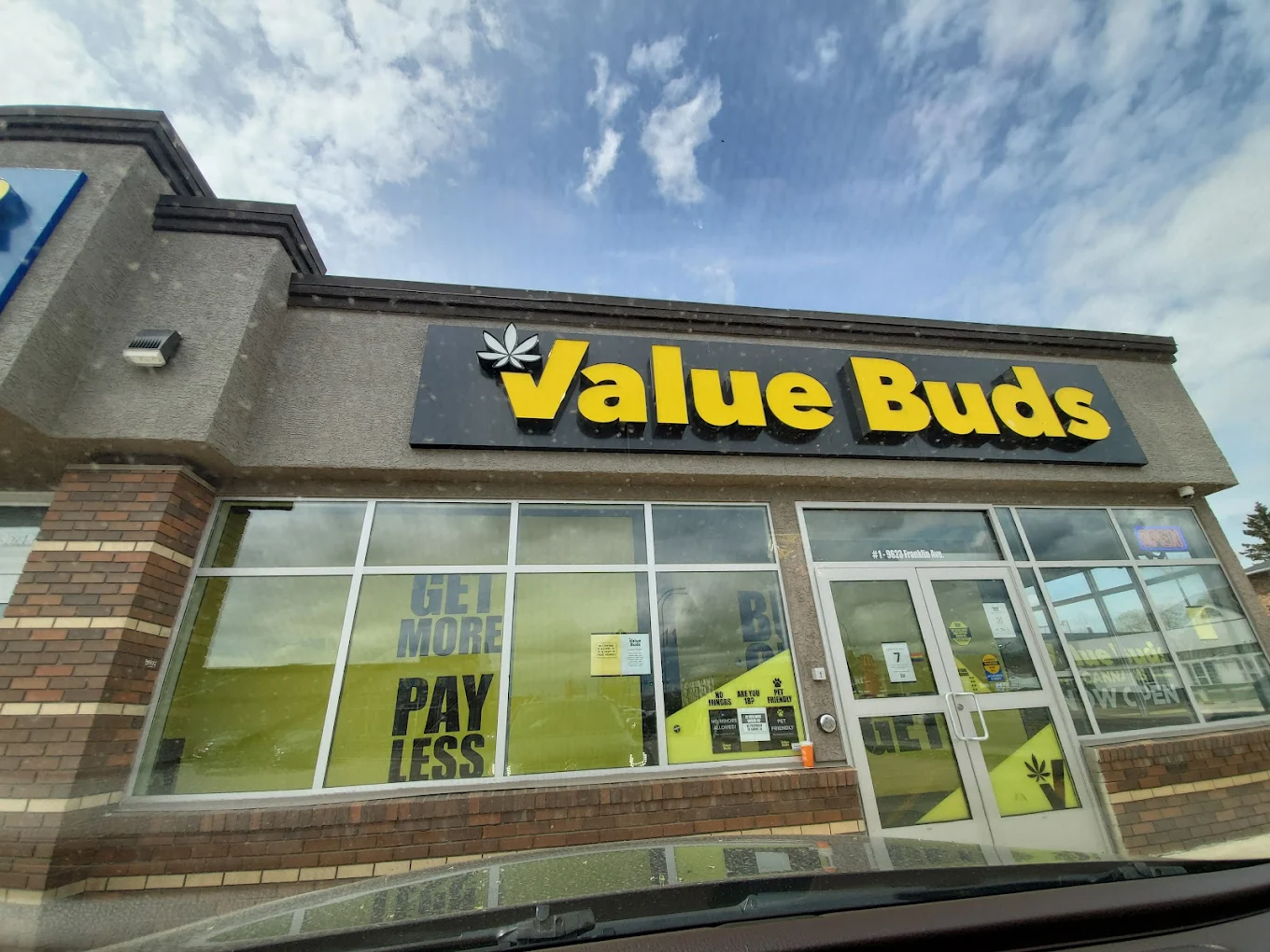 Value Buds - Franklin Ave store front
