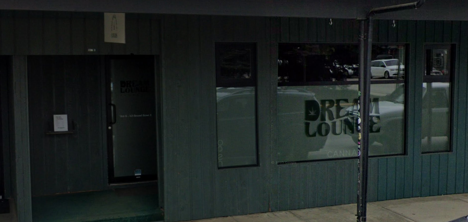 Dream Lounge Cannabis store front