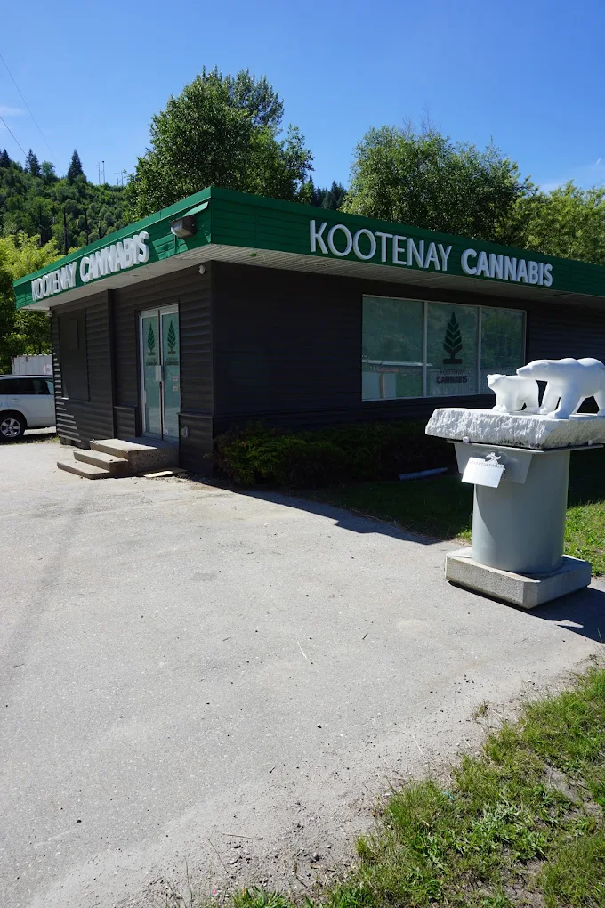 Kootenay Cannabis - Castlegar store front