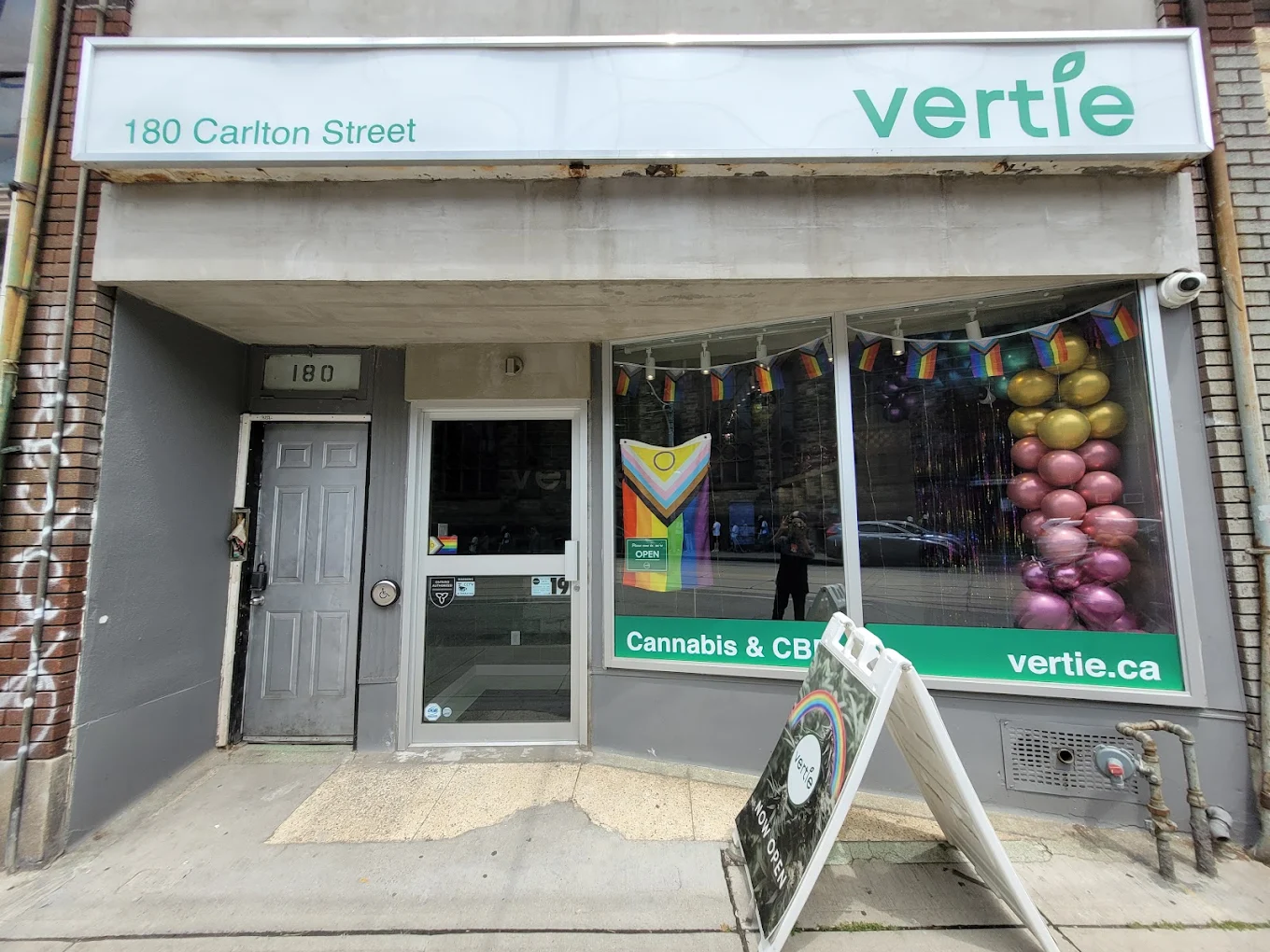 VERTIE store front
