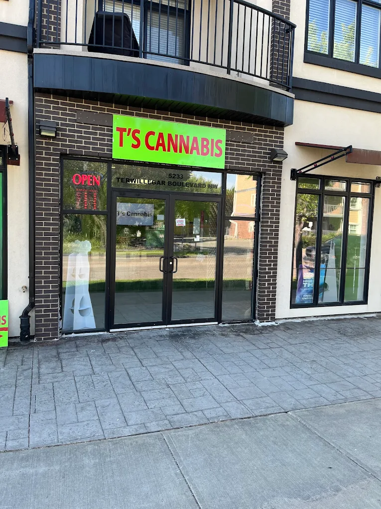 T's Cannabis - Terwillegar store front