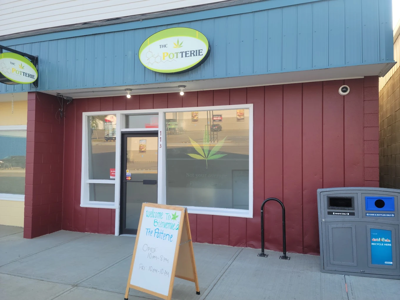 The Potterie - Falher store front