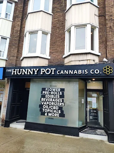 The Hunny Pot store front
