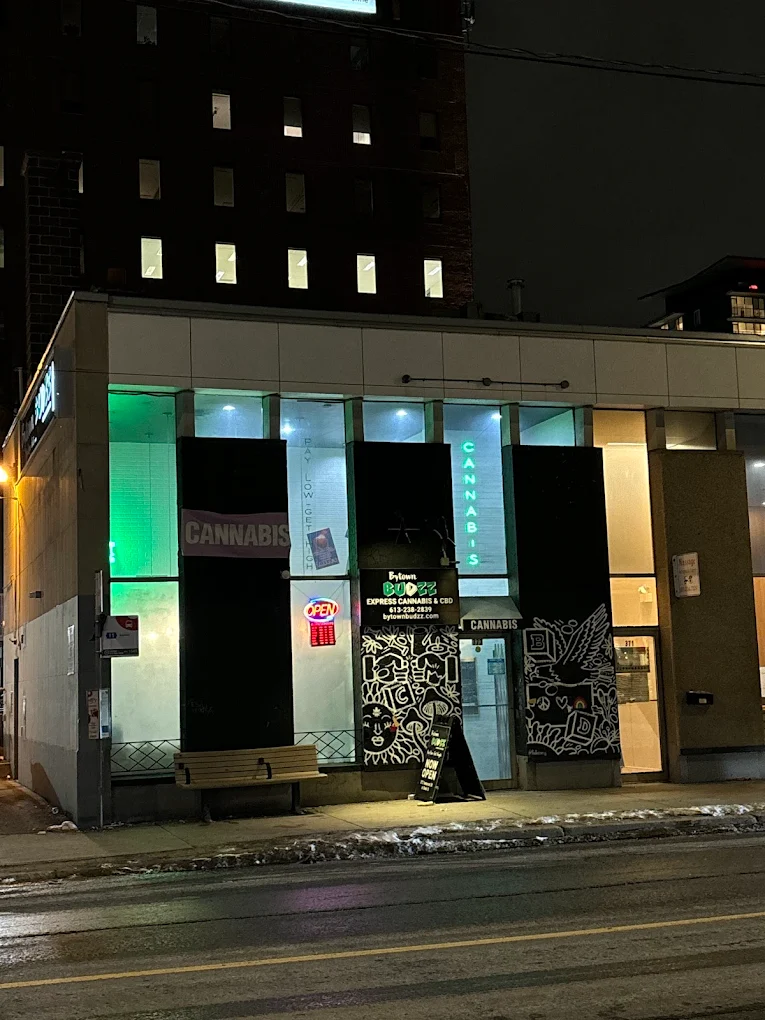 Bytown  Budzz store front