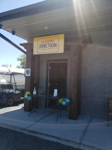 Redden's Junction Cannabis store front