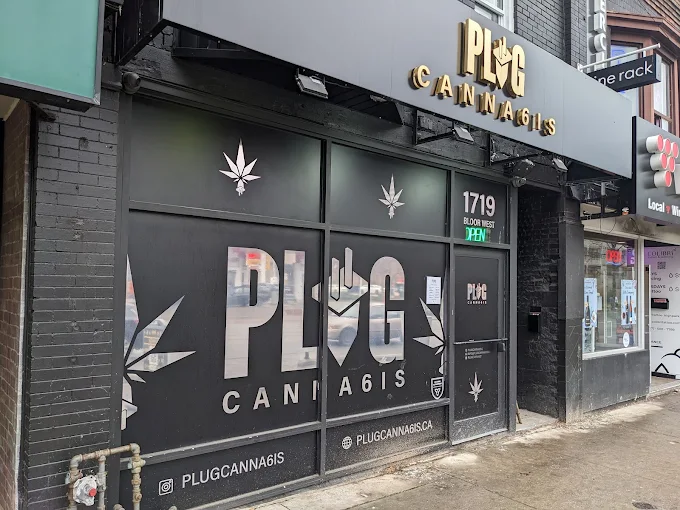 Satica Cannabis - Toronto store front