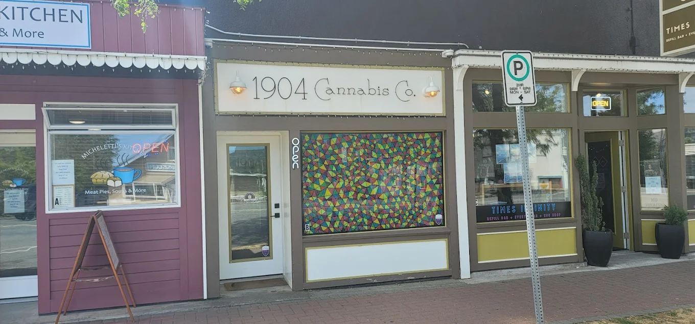 1904 Cannabis Co. - Ladysmith store front