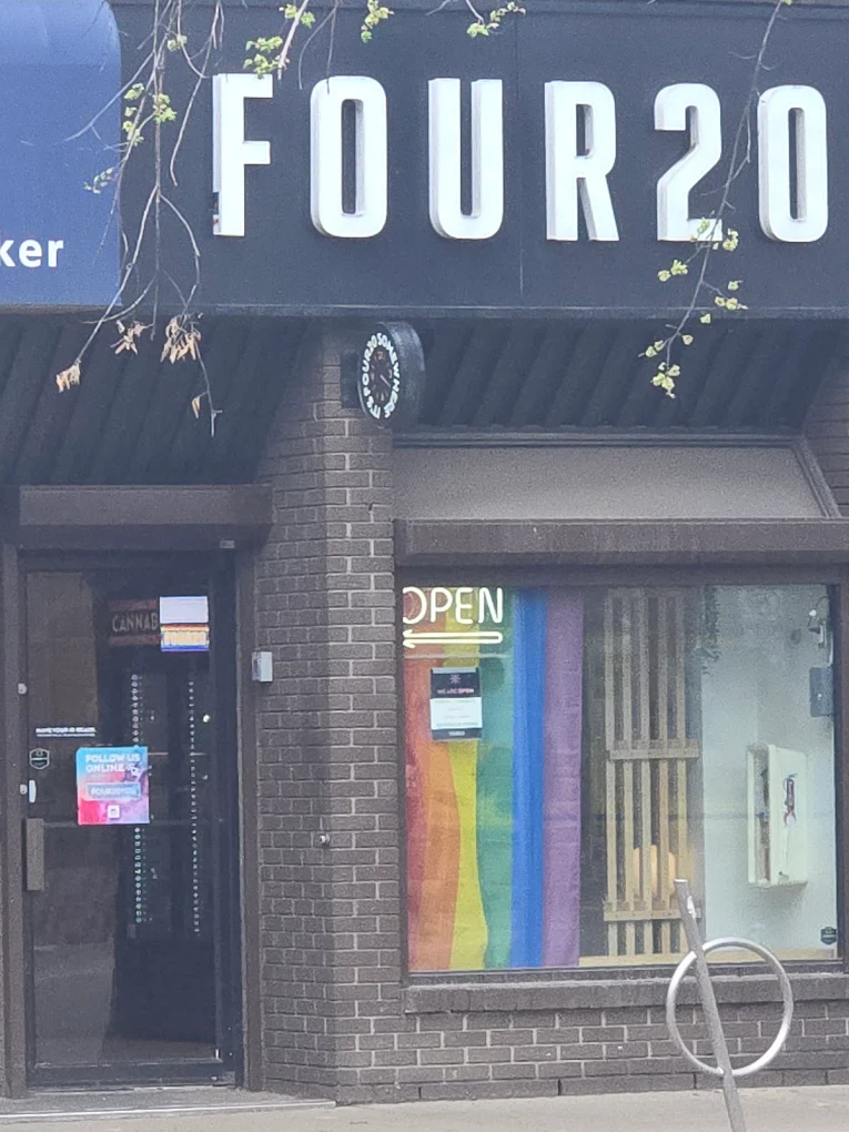 FOUR20 (Whyte Ave) store front