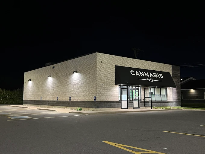 Cannabis NB - Fredericton - Woodside Lane store front