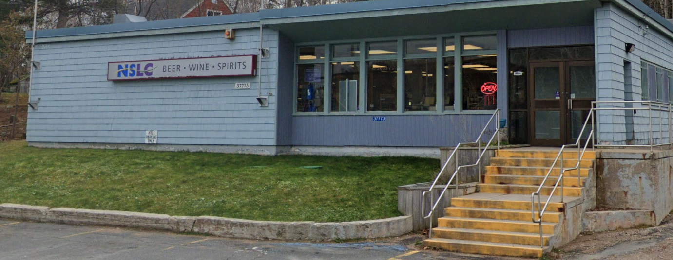 NSLC - Ingonish store front