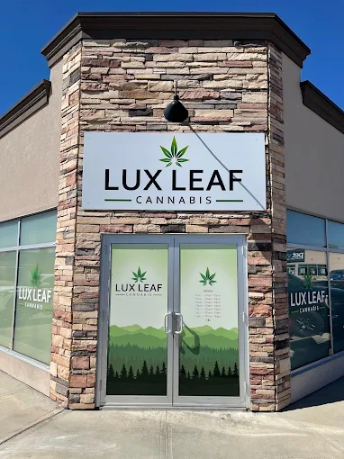 Lux Leaf - Blackfalds store front