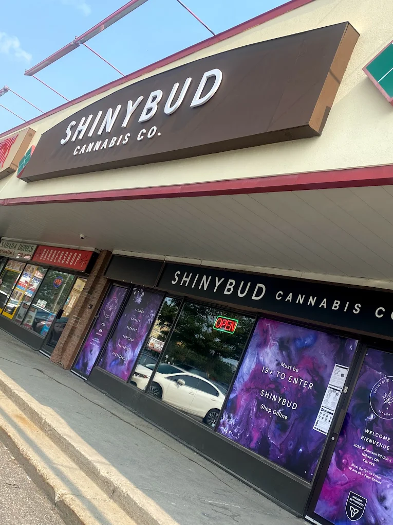 Shiny Bud - Nepean store front