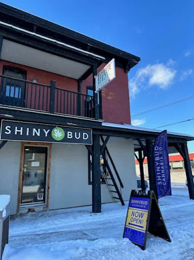 shinybud cannabis co. lancaster store front