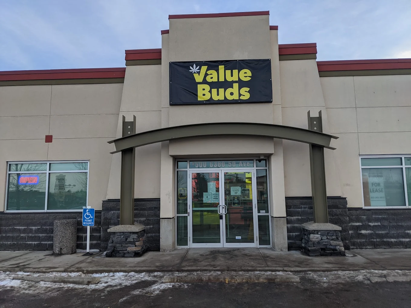 Value Buds Red Deer Village Mall store front