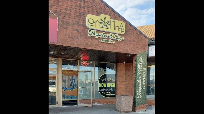 Hespeler Village Cannabis - Hespeler Village Cannabis store front