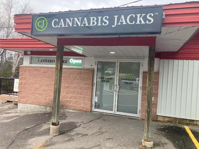 Cannabis Jacks - Bay St. store front