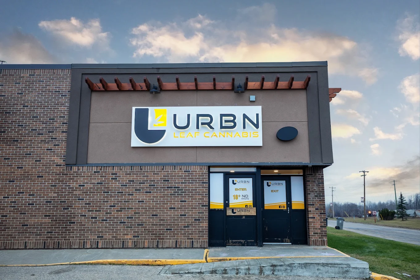 URBN Leaf Cannabis store front