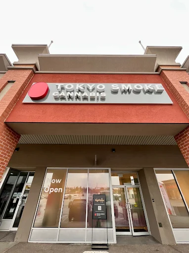 Tokyo Smoke Aurora store front