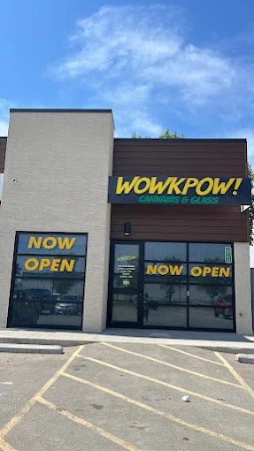 Wowkpow Cannabis & Glass store front