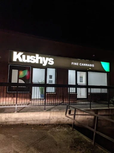 Kushys Cannabis - Pembroke store front