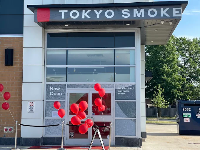 Tokyo Smoke Chartwell store front